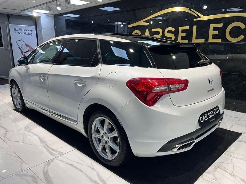 Begagnad Citroën DS5 166 HK (122 kW) 2012 Vit Halvkombi
