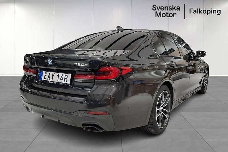 Begagnad BMW 530 M Sport 295 HK (216 kW) 2023 Grå Sedan