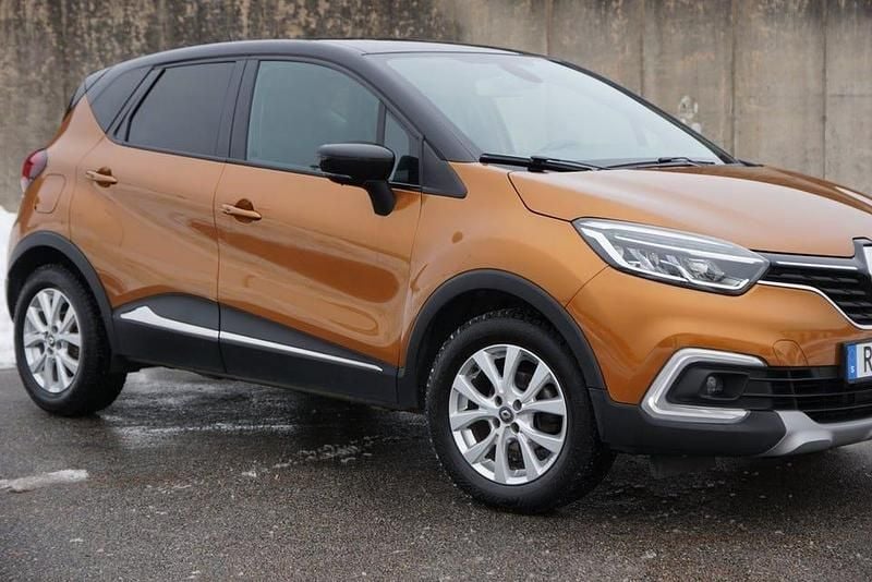 Begagnad Renault Captur Intens 90 HK (66 kW) 2019 Orange SUV