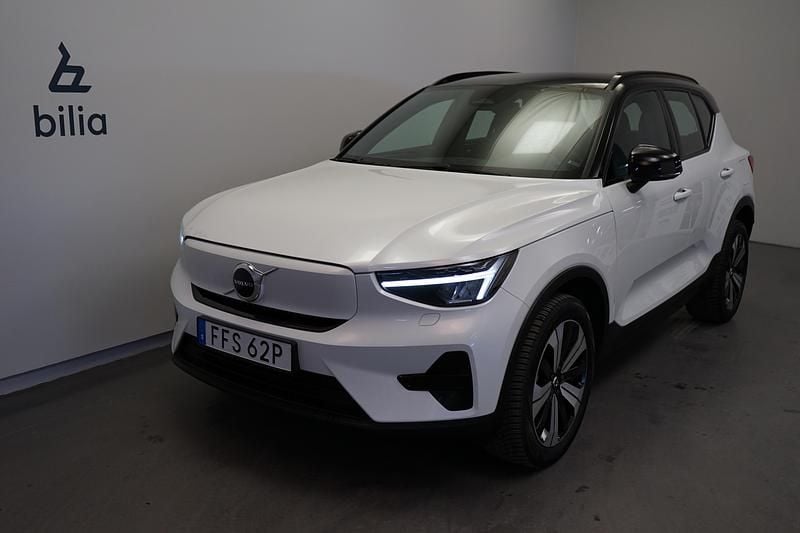 Begagnad Volvo XC40 Core 185 kW (252 HK) 2022 Vit SUV