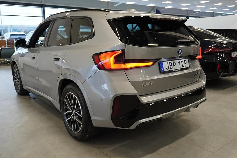 Begagnad BMW iX1 Comfort Edition 230 kW (313 HK) 2026 Grå SUV