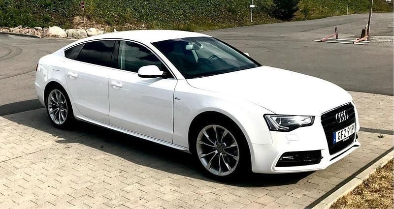 Vit Begagnad 2016 Audi A5 Sportback Sport Halvkombi | 165 000 kr (Marknadspris) - Bild 1/3