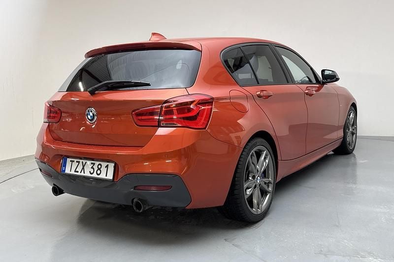 Begagnad BMW M140 M Sport 340 HK (250 kW) 2017 Orange Halvkombi