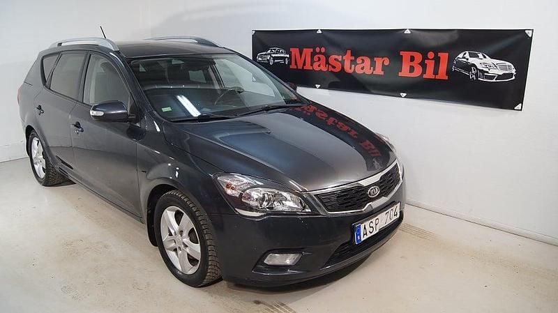 Begagnad Kia Ceed Sportswagon 128 HK (94 kW) 2011 Grå Kombi