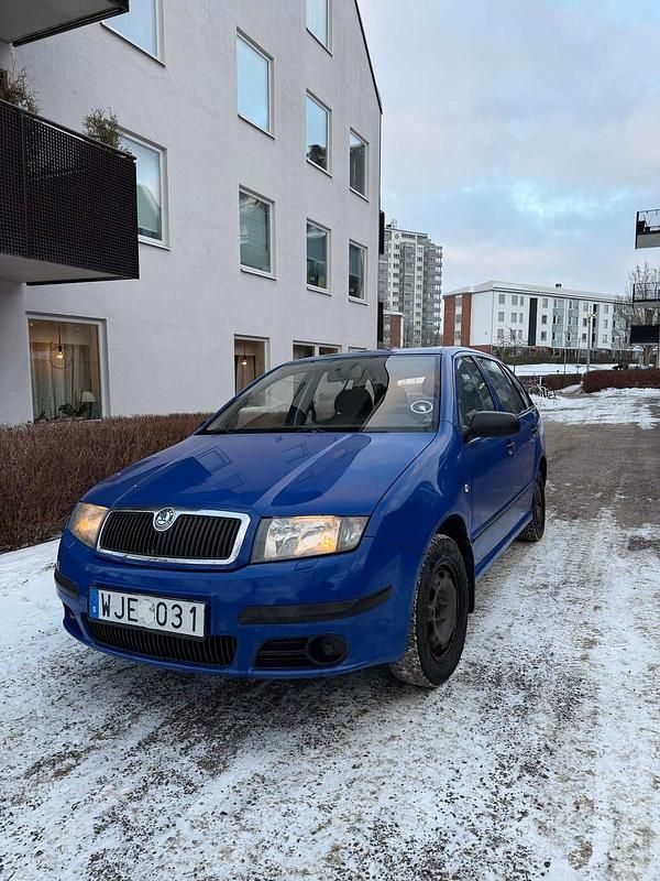 Begagnad Skoda Fabia 75 HK (55 kW) 2005 Blå Kombi