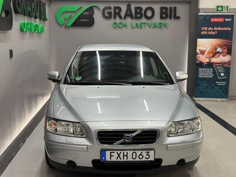 Begagnad Volvo S60 163 HK (119 kW) 2008 Silver Sedan