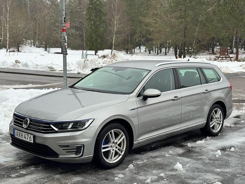Begagnad VW Passat GTE 218 HK (160 kW) 2016 Kombi