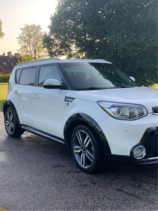 Vit Begagnad 2016 Kia Soul SUV | 119 900 kr (Bra pris) - Bild 1/4