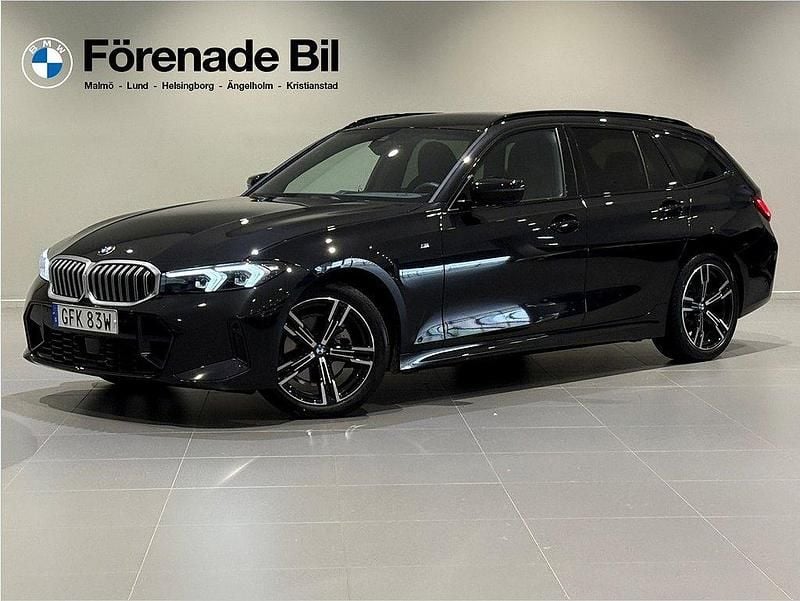 Svart Begagnad 2024 BMW 320 M Sport Kombi | 499 000 kr (Dyr) - Bild 1/4