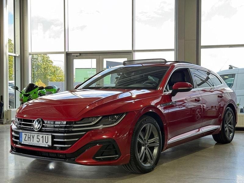 Röd Begagnad 2021 VW Arteon R-line Kombi | 298 800 kr (Marknadspris) - Bild 1/4