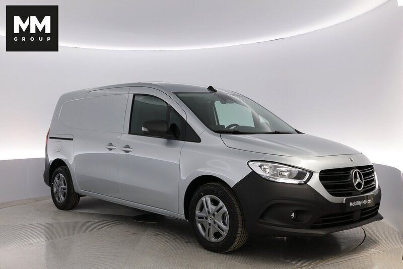 Silver (helvinsilver metallic) Ny 2025 Mercedes Citan 110 Edition Van | 381 563 kr - Bild 1/4