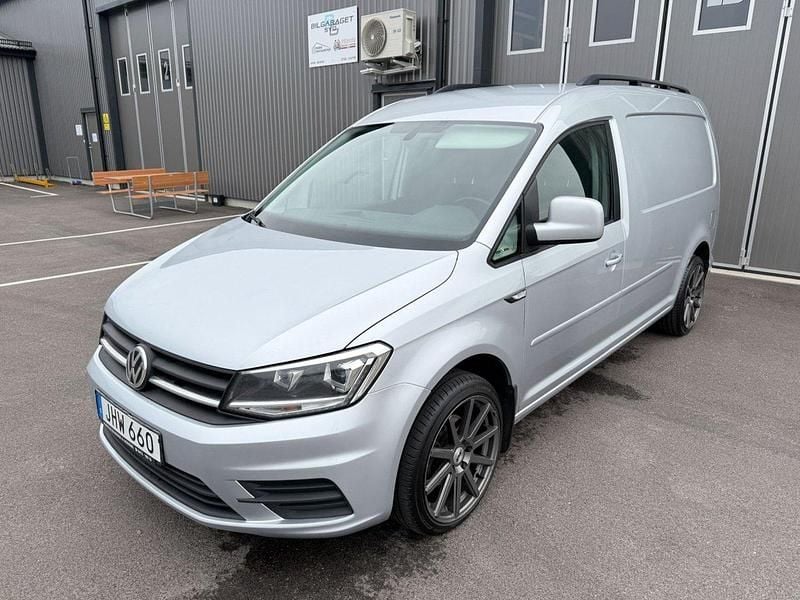 Silver Begagnad 2017 VW Caddy Maxi Minibuss | 149 000 kr (Marknadspris) - Bild 1/4