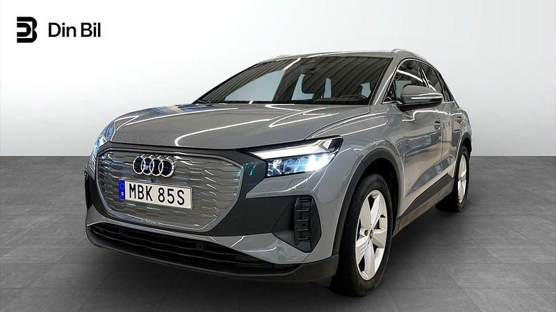 Grå Begagnad 2022 Audi Q4 e-tron Proline SUV | 379 000 kr (Bra pris) - Bild 1/4