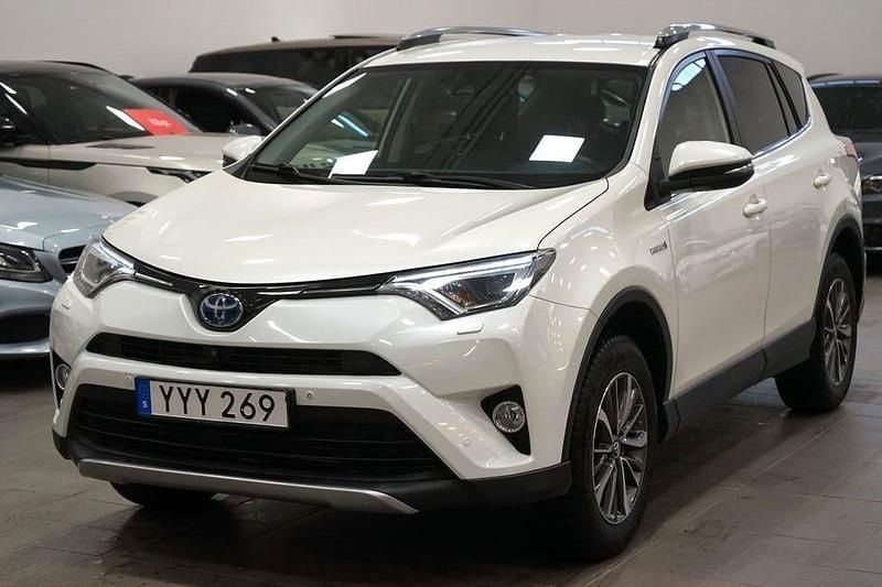Begagnad Toyota RAV4 Hybrid Executive 197 HK (144 kW) 2017 Vit SUV