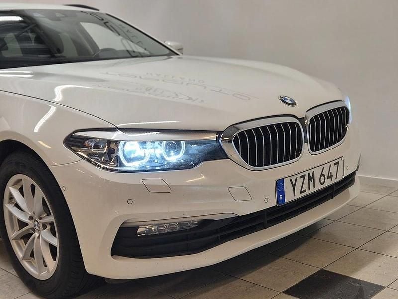 Begagnad BMW 520 190 HK (139 kW) 2017 Vit Kombi