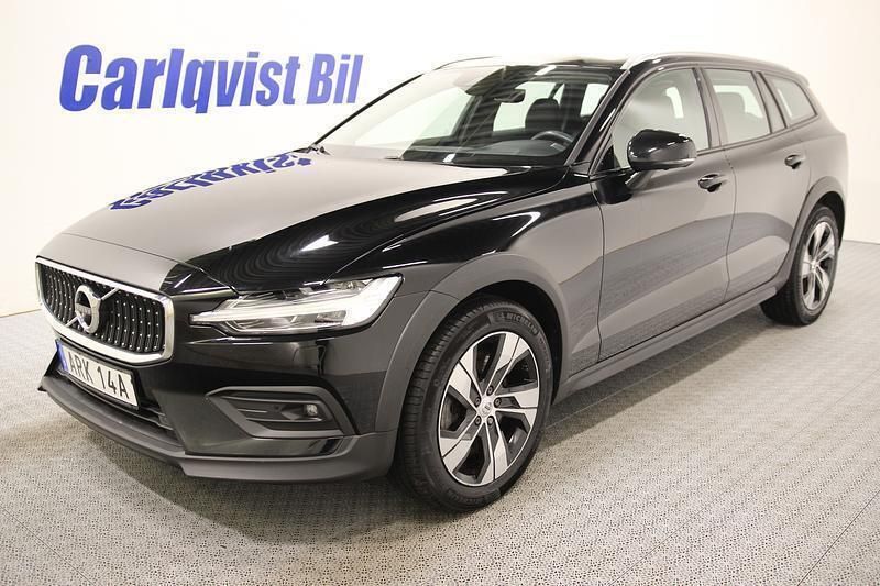 Svart Begagnad 2020 Volvo V60 CC Kombi | 375 000 kr (Lite dyr) - Bild 1/4