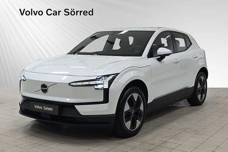Begagnad Volvo EX30 Single Motor Extended Range 202 kW (275 HK) 2024 Vit SUV