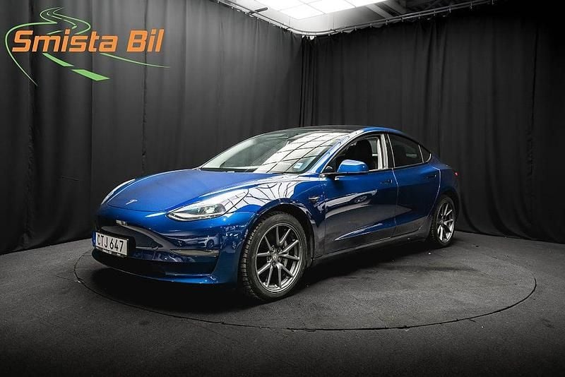 Blå Begagnad 2021 Tesla Model 3 Long Range AWD Sedan | 229 900 kr (Bra pris) - Bild 1/3