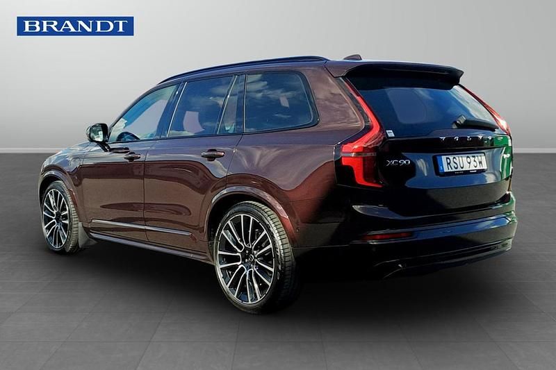 Begagnad Volvo XC90 Ultra 462 HK (339 kW) 2025 Mörkröd (röd) SUV