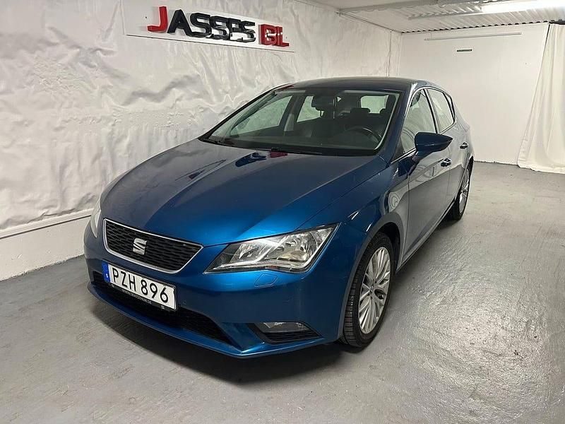 Blå Begagnad 2016 Seat Leon Style Halvkombi | 134 900 kr (Marknadspris) - Bild 1/4