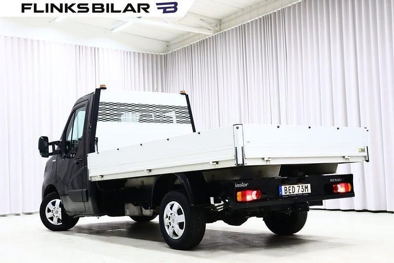 Begagnad Renault Master 146 HK (107 kW) 2021 Svart metallic Van