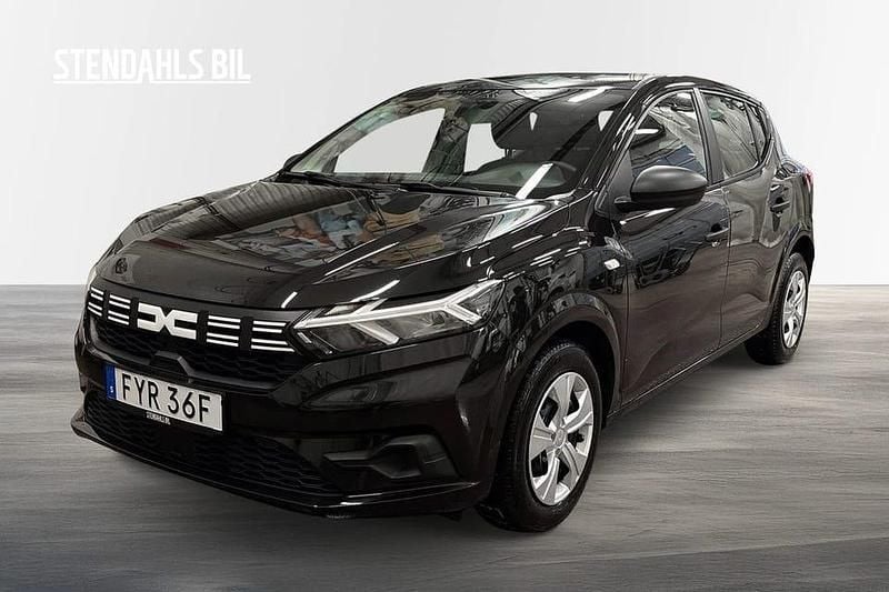 Svart Begagnad 2023 Dacia Sandero Essentiel | 139 000 kr (Bra pris) - Bild 1/4