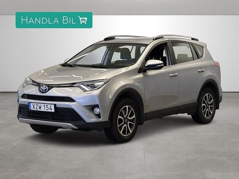Silver Begagnad 2017 Toyota RAV4 Hybrid Active SUV | 239 900 kr (Marknadspris) - Bild 1/4