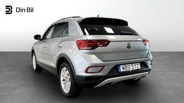 Begagnad VW T-Roc Life 150 HK (110 kW) 2024 Silver (pyrit silver metallic) SUV