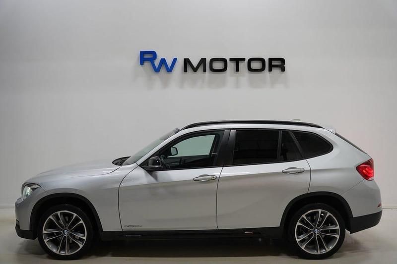 Begagnad BMW X1 Sport Line 184 HK (135 kW) 2014 Silver SUV