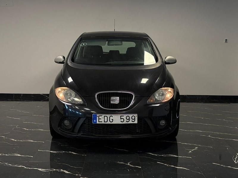 Begagnad Seat Altea 170 HK (125 kW) 2006 Svart Minibuss