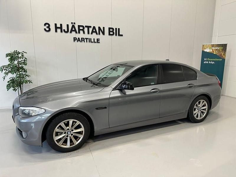 Begagnad BMW 520 184 HK (135 kW) 2011 Grå Sedan