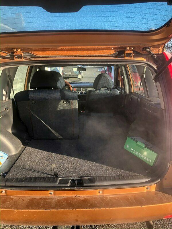 Begagnad Honda HR-V 124 HK (91 kW) 2001 Ljusbrun (orangebrun ) SUV