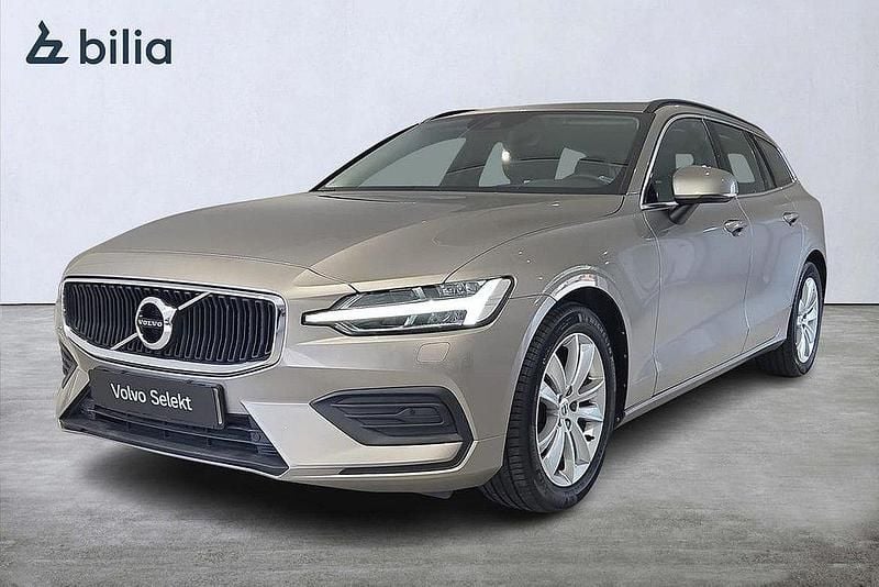 Grå Begagnad 2021 Volvo V60 Pro Kombi | 329 000 kr (Marknadspris) - Bild 1/3