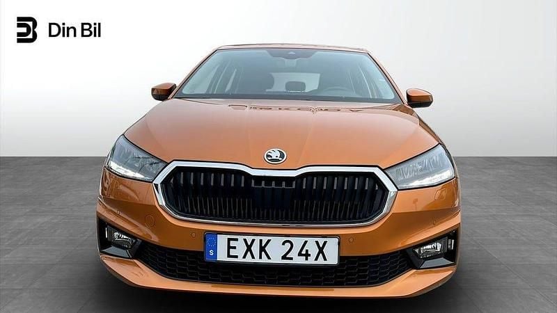 Begagnad Skoda Fabia Style 110 HK (80 kW) 2023 Orange Halvkombi