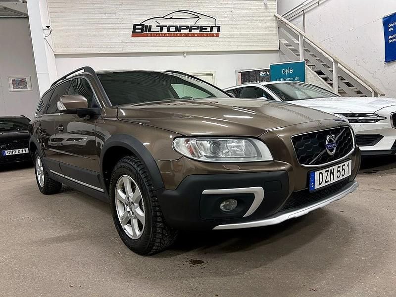 Brun Begagnad 2014 Volvo XC70 Momentum Kombi | 169 000 kr (Lite dyr) - Bild 1/4