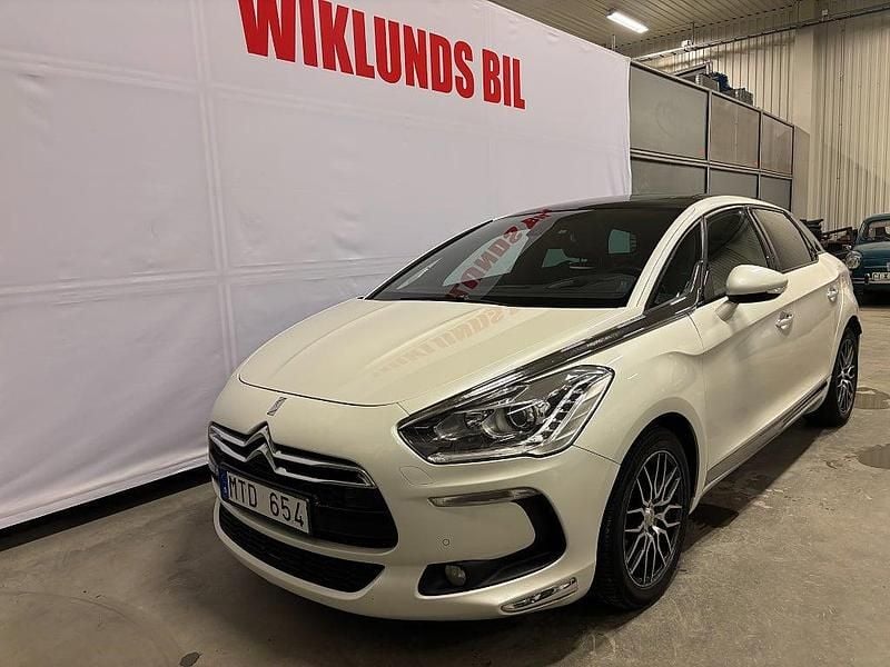 Begagnad Citroën DS5 112 HK (82 kW) 2012 Vit Halvkombi
