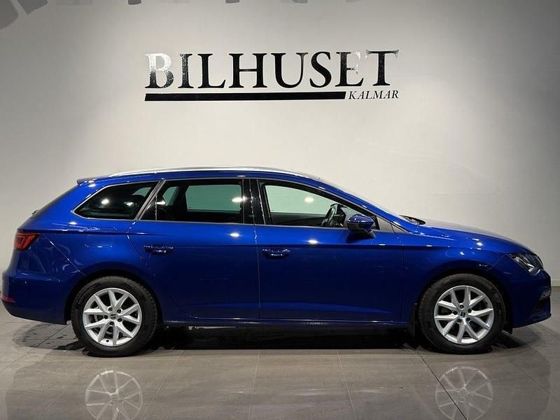 Begagnad Seat Leon ST FR 125 HK (91 kW) 2018 Blå Kombi
