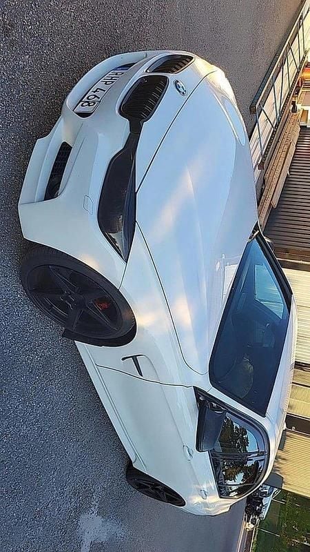 Vit Begagnad 2013 BMW 320 M Sport Sedan | 105 000 kr (Marknadspris) - Bild 1/4