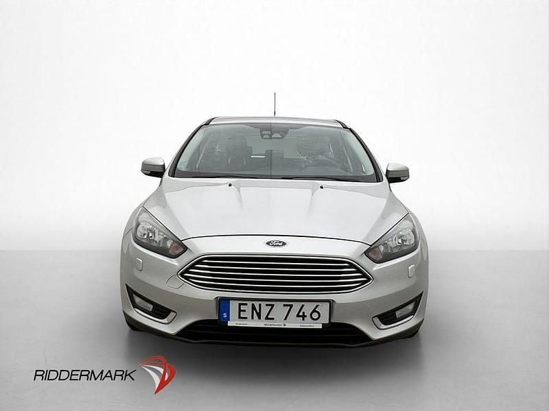 Begagnad Ford Focus Titanium 101 HK (74 kW) 2014 Grå Kombi