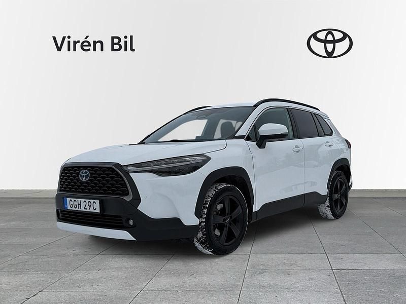 Begagnad Toyota Corolla Cross Plus 200 HK (147 kW) 2022 Vit SUV