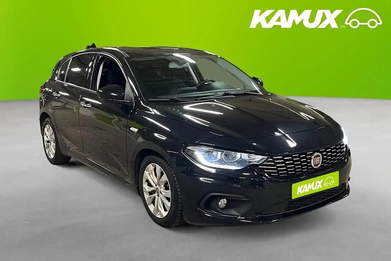 Begagnad 2017 Fiat Tipo Halvkombi | 94 900 kr - Bild 1/4