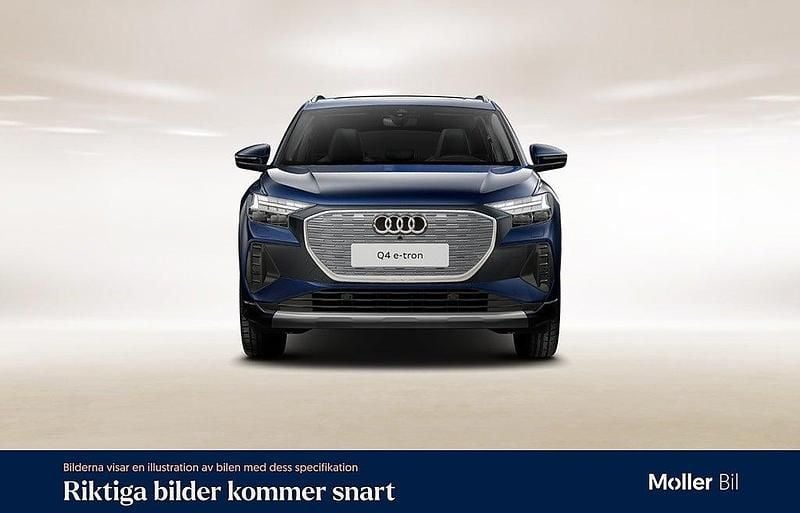 Begagnad Audi Q4 e-tron Advanced Plus 250 kW (340 HK) 2024 Navarrablå metallic SUV