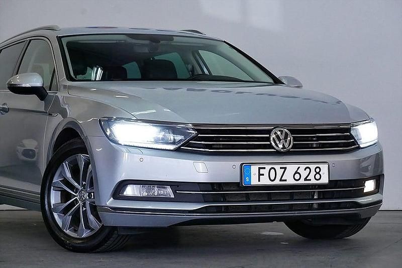 Begagnad VW Passat Executive 193 HK (141 kW) 2015 Silver Kombi