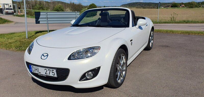 Vit Begagnad 2010 Mazda MX5 20th Anniversary Cab | 160 000 kr (Lite dyr) - Bild 1/4