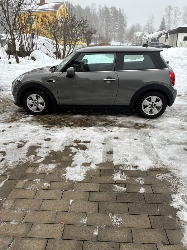 Begagnad 2019 Mini Cooper Halvkombi | 165 000 kr (Superpris) - Bild 1/4
