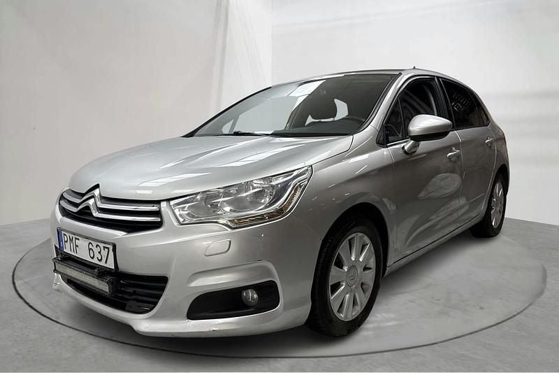 Silver Begagnad 2011 Citroën C4 Comfort | 48 000 kr (Superpris) - Bild 1/4