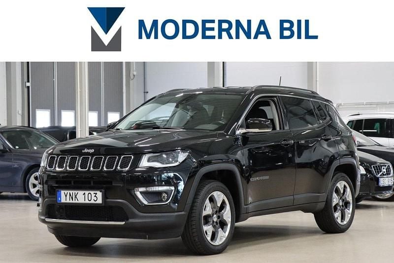 Svart Begagnad 2017 Jeep Compass SUV | 164 700 kr - Bild 1/4