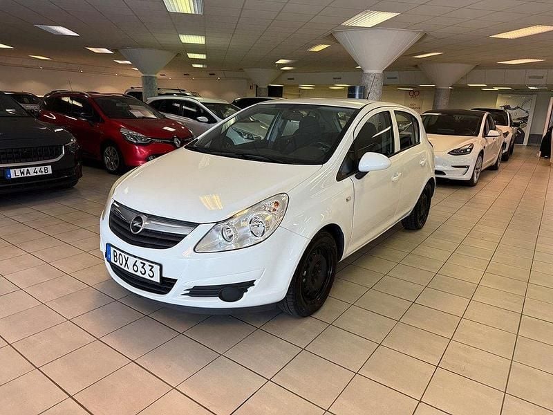 Vit Begagnad 2010 Opel Corsa Enjoy Halvkombi | 45 900 kr (Marknadspris) - Bild 1/4