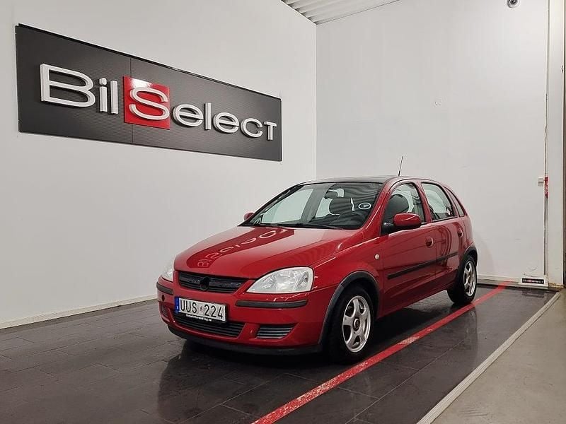 Röd Begagnad 2004 Opel Corsa Halvkombi | 34 900 kr (Marknadspris) - Bild 1/4