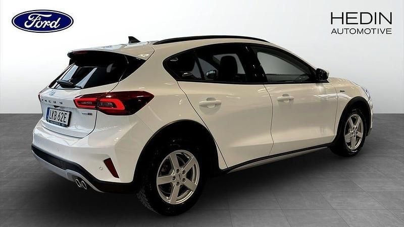 Begagnad Ford Focus Active 124 HK (91 kW) 2022 Vit